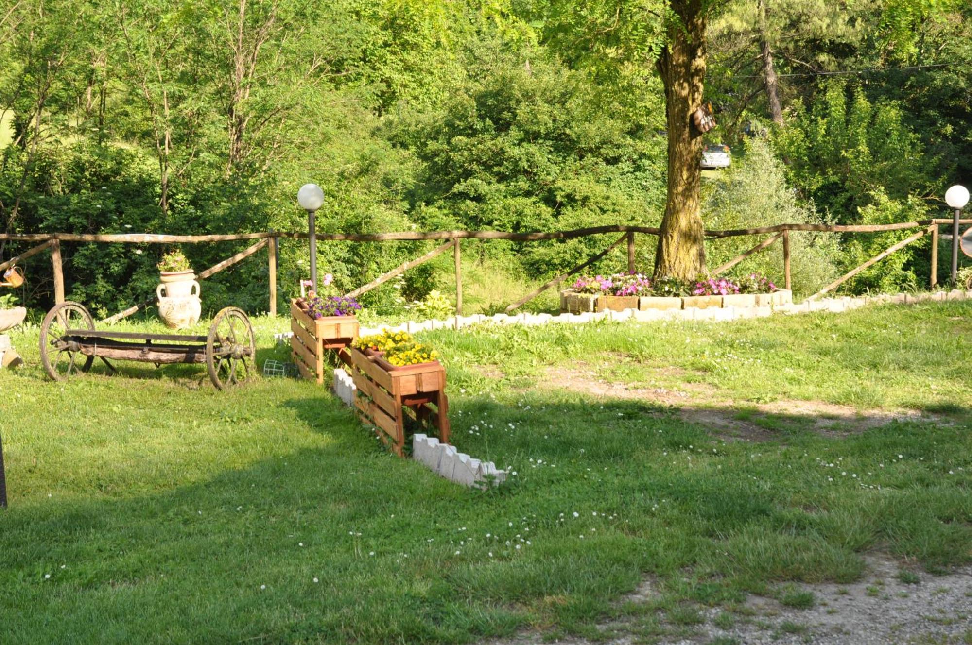 Locanda Di Alberi บอร์โก ซาน ลอเรนโซ ภายนอก รูปภาพ