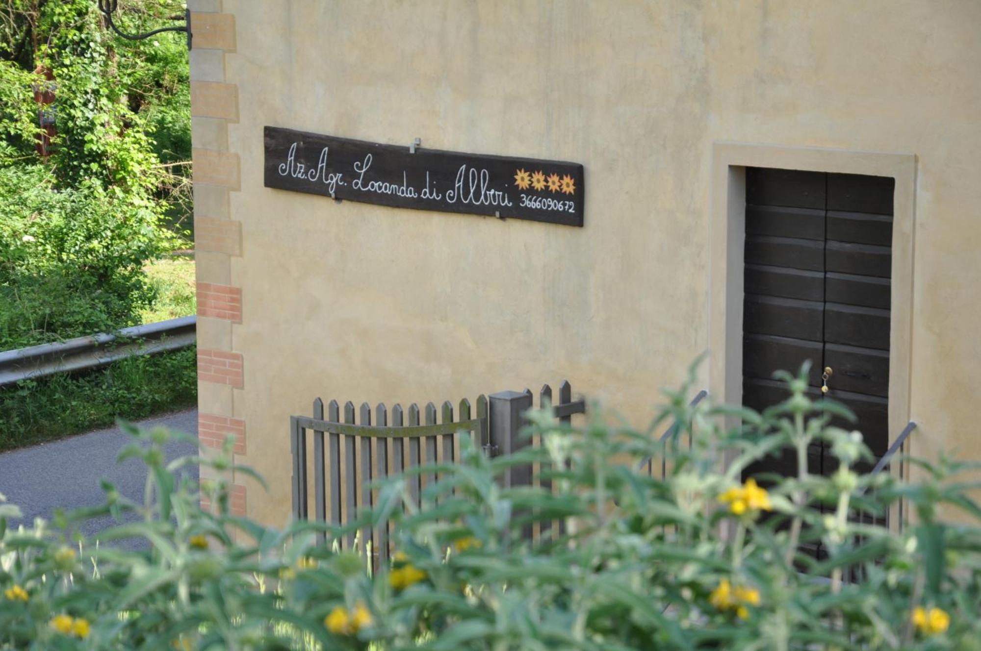 Locanda Di Alberi บอร์โก ซาน ลอเรนโซ ภายนอก รูปภาพ